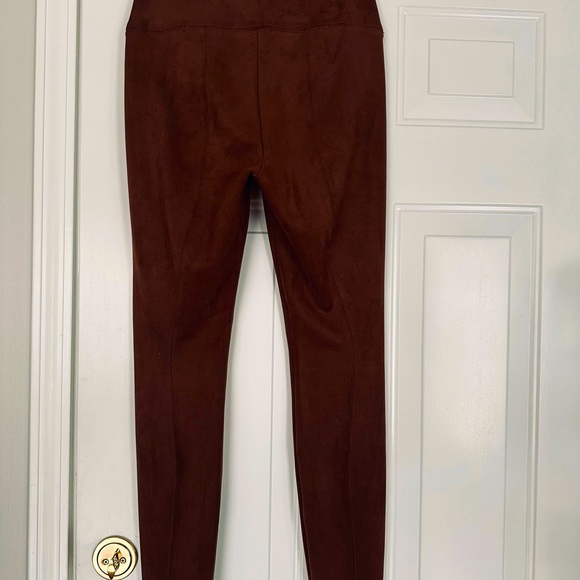 WHBM Runway leggings - Picture 4 of 5